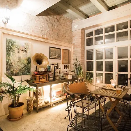 Terrasse Πανσιόν 3*